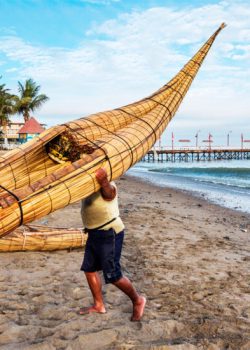 caballitos de totora lambayeque